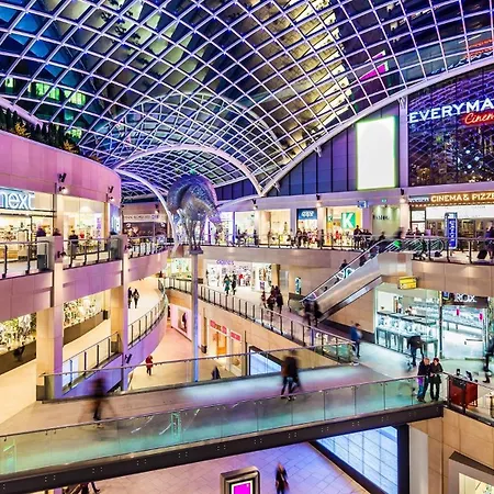 The Jade Emperors - Sleeps 5 - Centre - Flexible Check In - First Direct Arena 7min Walk Leeds (West Yorkshire)