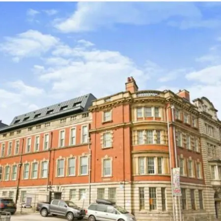The Jade Emperors - Sleeps 5 - Centre - Flexible Check In - First Direct Arena 7min Walk * Leeds (West Yorkshire)
