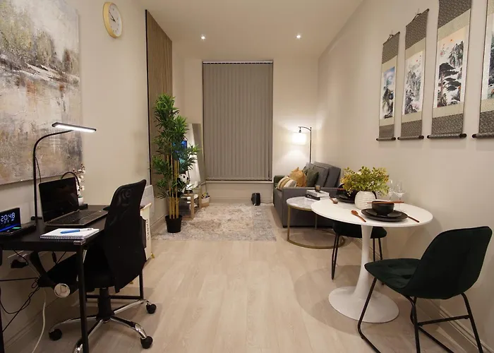 Appartement The Jade Emperors - Japanese - Sleeps 5 - Self Check-in Leeds (West Yorkshire)